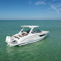 Outboard runabout 33 OBXtwin-enginedual-consolebowrider