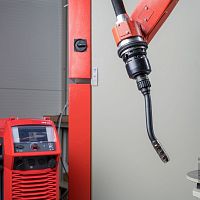 Robotic tool changer automatic