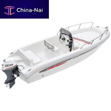 Outboard center console boat D.5.3fiberglass6-person max.sundeck