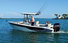 Outboard center console boat sport-fishing8-person max.