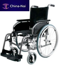 Manual wheelchair outdoorwith legrestwith armrests