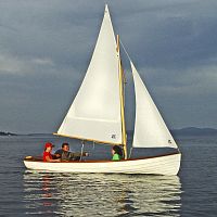Multiple sailing dinghy Spirit® Tyee 14 traditionalrecreationalgaff rig