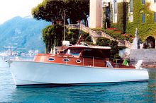 Inboard express cruiser LOBSTERdieseltwin-enginewith enclosed cockpit
