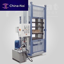 Hydraulic press PRESSformingfor wood