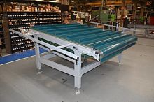 Automatic conveying line