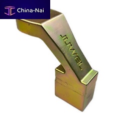Metal reaction arm
