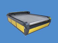 CO2 laser cutting machine PC-1525LAfor fabricsCNCengraving
