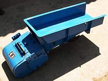 Vibrating feeder electromagneticautomatedcontinuous