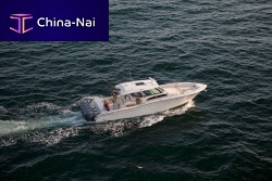 Outboard express cruiser Canyon 456four-enginewith enclosed cockpitcenter console