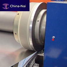 Automatic edge-trimming machine for sheet metal