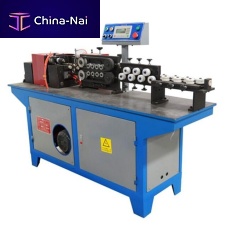 Tube straightening machine