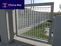 Swing gate metalwire meshwith bars