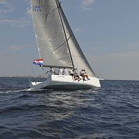 Racing sailboat 383-cabin8-berthcarbon