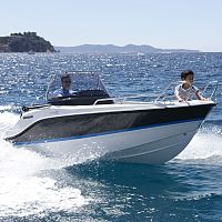 Outboard center console boat Activ 455 Opencruising5-person max.sundeck