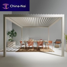 Self-supporting pergola MOVIEwall-mountedmetalwith mobile slats