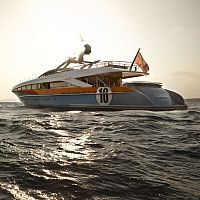 Cruising super-yacht AURELIAhigh-speedtraditionalwheelhouse