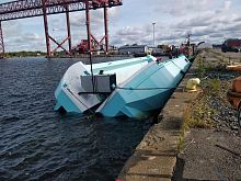 Hopper barge cargo ship