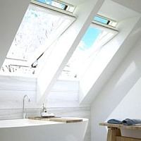 PVC roof window IGOV E2pivoting with central axisdouble-glazedthermal break