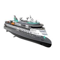 Cruise ship Douglas Mawson