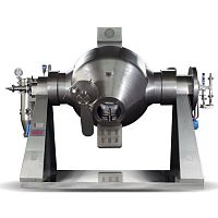 Dryer with lumpbreakers Criox®vacuumrotarybatch