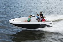 Inboard center console boat 195 G8-person max.with T-topsundeck