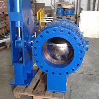 Turbine valve ballhydraulically-operatedfor control