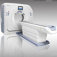 CT scanner for whole-body tomography16-slice