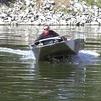 Outboard small boat 4000galuminum5-person max.6-person max.