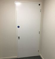Interior door EBCwoodenswingcontemporary