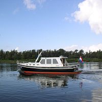 Inboard express cruiser 1220 wheelhousecanalsteel