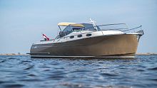 Inboard express cruiser DaVinci 30dieseltwin-engineplaning hull