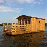 Floating platform multifunctionfor floating houses