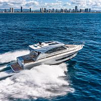IPS POD express cruiser 395 SUVdieseltwin-engineplaning hull