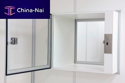 Clean room transfer hatch laminar flow