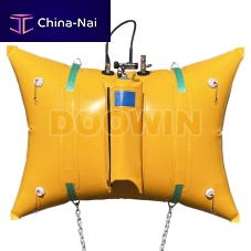 Commercial diving underwater lifting bag