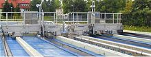 Wastewater treatment scraper sludge
