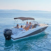 Outboard walkaround Activ 675 Sundeckopen8-person max.with cabin