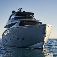Cruising motor yacht SX76explorerclassicwith enclosed flybridge