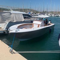 Outboard express cruiser CC 10twin-engineopencenter console