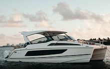 Catamaran express cruiser 36outboardtwin-enginehard-top
