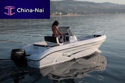 Outboard center console boat VOYAGER 19 Sski7-person max.sundeck