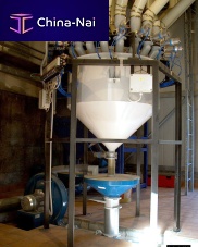 Granules dispensing system for the food industry