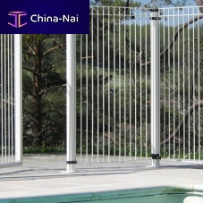 Protective barrier AQUILON® 88swingmetalpool
