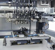 Dimensional measuring machine opticalpartsfor the automotive industry