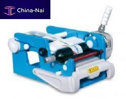 Semi-automatic labeling machine