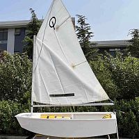 Optimist sailing dinghy OP Sailling single-handedchildren'sdouble-handed