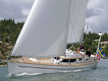 Cruising sailboat Regina 356-berthwith center cockpit