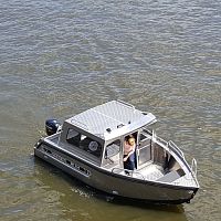 Outboard day cruiser MC 550with enclosed cockpitsportsport-fishing