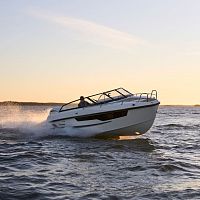 Outboard cabin cruiser 67 DCopendual-console8-person max.