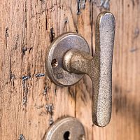 Traditional door knob PHT�T+T� /50 aged ironraw metalwhite bronze